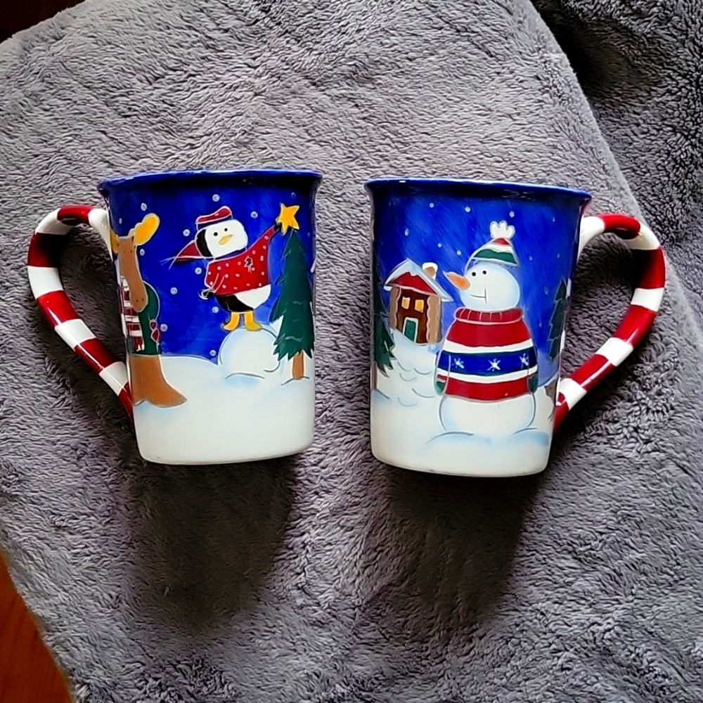 Set of 2 Christmas Mugs - New - Super Cute!